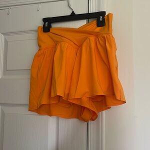 aerie orange shorts/skirt, size medium